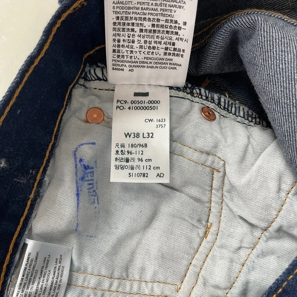 Levis 501 Jeans Mens 38x32 Blue Original Fit Straight Dark Wash Denim Cowboy 90s